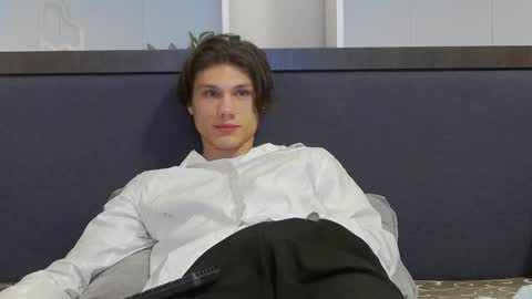 Calvin online show from 01/04/25, 09:31