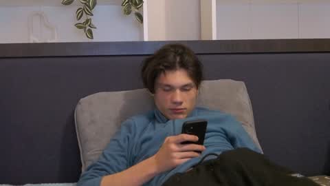 Calvin online show from 01/12/25, 10:43