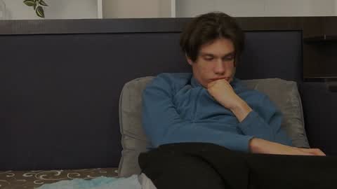 Calvin online show from 01/15/25, 03:33