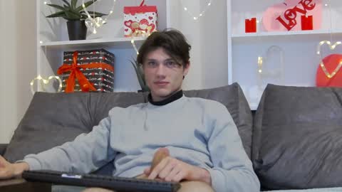 Calvin online show from 02/06/25, 07:40