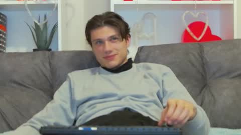 Calvin online show from 02/12/25, 08:40