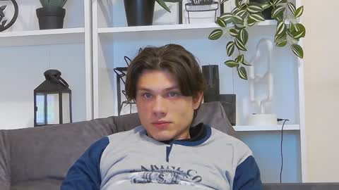 Calvin online show from 02/26/25, 01:43