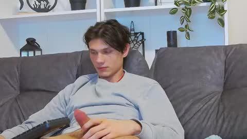 Calvin online show from 03/05/25, 08:21