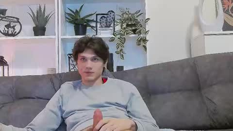 Calvin online show from 03/10/25, 08:23