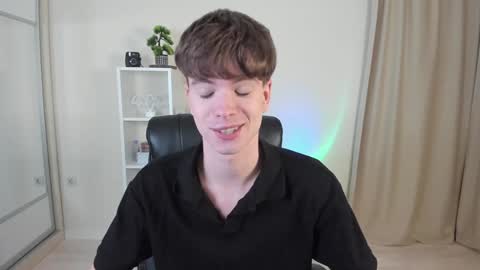 Hey I am Calvin  online show from 12/06/24, 07:12