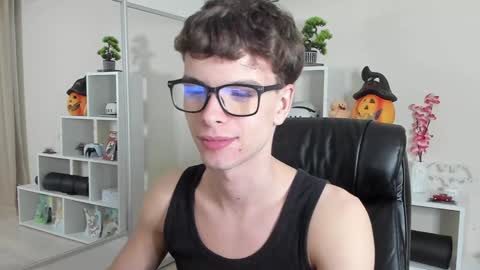 Hey I am Calvin  online show from 01/26/25, 07:09