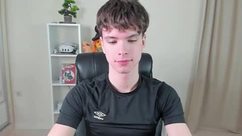 Hey I am Calvin  online show from 02/09/25, 11:04