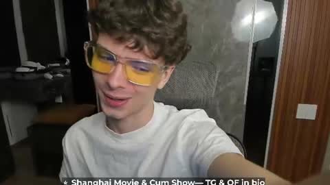 Hey I am Calvin  online show from 06/28/26, 02:23