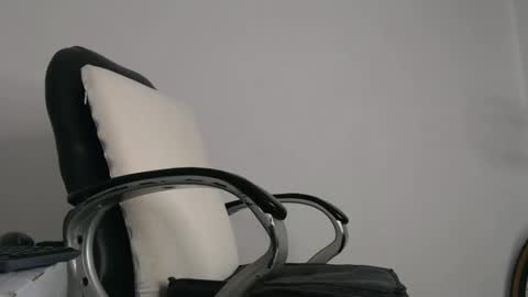 calvinhotlatino online show from 12/14/24, 11:23