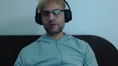 Calvinjohnlad online show from 02/19/25, 09:36