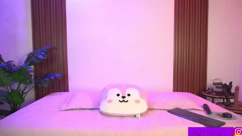 Calypso and Kayla online show from 10/04/25, 01:25