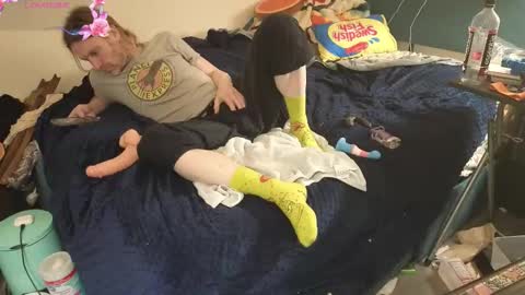 Calypso online show from 12/14/25, 01:33