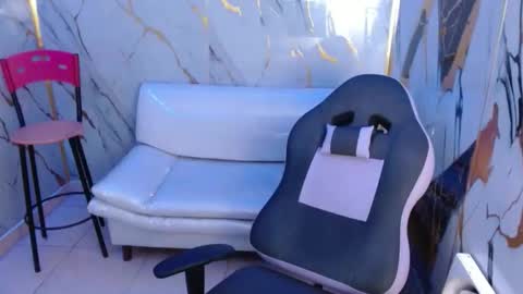 cam_xman online show from 02/23/26, 12:57