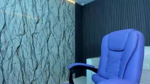 cam_xman online show from 03/23/26, 01:04