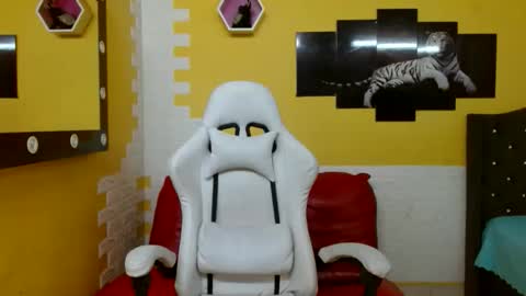 Snapshot of cam_xman chatting on 06/03/26, 12:30 cam_xman online show from 06/03/26, 12:30
