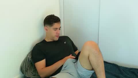 camara110 online show from 11/08/25, 02:45