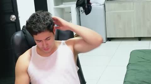 camara110 online show from 04/22/26, 12:57