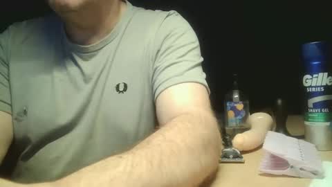 Snapshot of cambsuk chatting on 11/23/25, 04:51 cambsuk online show from 11/23/25, 04:51