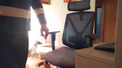 camcologne online show from 10/01/25, 02:45