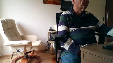 camcologne online show from 10/15/25, 08:58