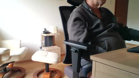 camcologne online show from 01/16/26, 10:41