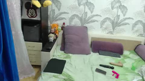 CamDiva1 online show from 09/12/25, 01:38