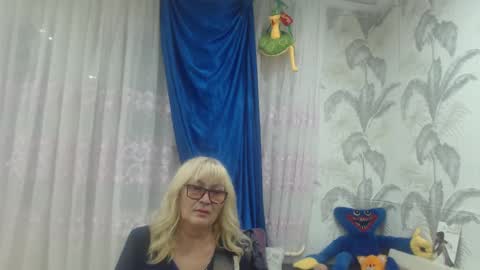 CamDiva1 online show from 10/16/25, 03:57