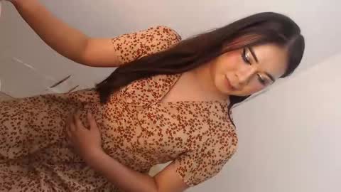 camela_star online show from 12/14/25, 05:40