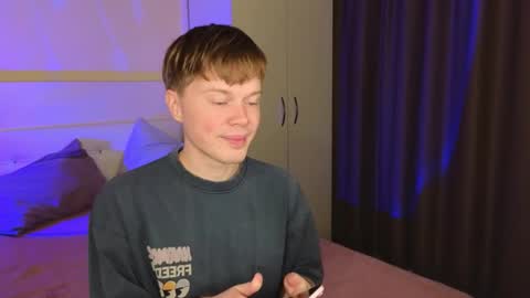 Snapshot of cameron_crowly chatting on 11/16/25, 09:37 Cameron online show from 11/16/25, 09:37