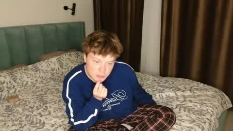 Cameron online show from 06/05/26, 06:02
