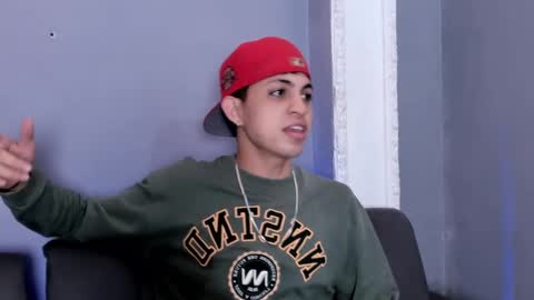 Snapshot of cameron_lux4 chatting on 11/09/25, 12:47 CAMERON online show from 11/09/25, 12:47