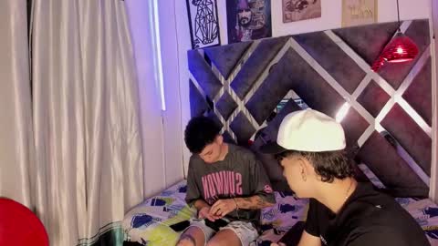 Snapshot of cameron_lux4 chatting on 12/14/25, 12:21 CAMERON online show from 12/14/25, 12:21