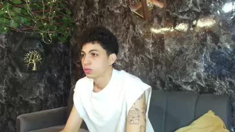 Snapshot of cameron_lux4 chatting on 01/15/26, 12:54 CAMERON online show from 01/15/26, 12:54