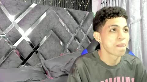 Snapshot of cameron_lux4 chatting on 05/07/26, 03:45 CAMERON online show from 05/07/26, 03:45