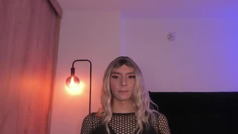 Snapshot of cameron_lyra chatting on 04/14/26, 11:44 Cameron online show from 04/14/26, 11:44
