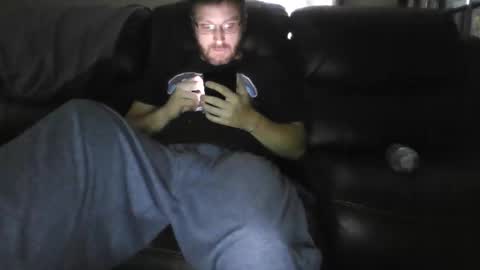 Snapshot of camguy2425 chatting on 05/18/26, 01:06 CamGuy online show from 05/18/26, 01:06