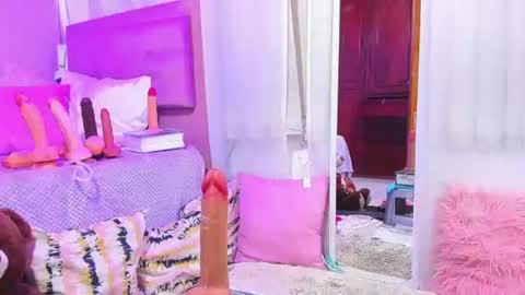 Camila online show from 06/25/26, 05:12