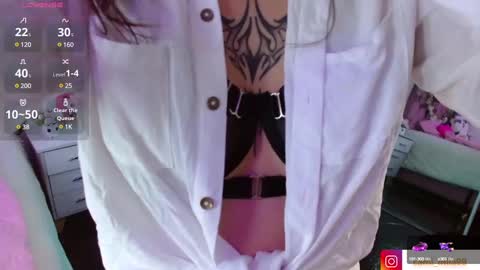 Snapshot of cami_mila99 chatting on 12/14/24, 04:45 CAMI  online show from 12/14/24, 04:45