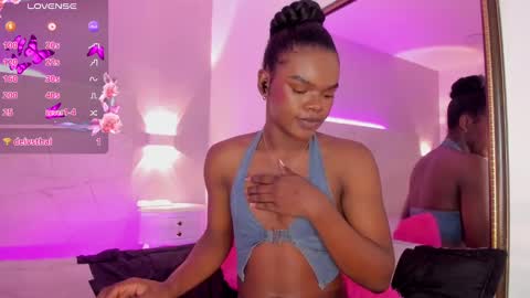 camiestrada online show from 02/10/25, 04:14