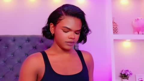 camiestrada online show from 09/15/25, 12:10