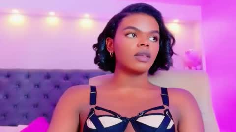 camiestrada online show from 09/25/25, 08:12