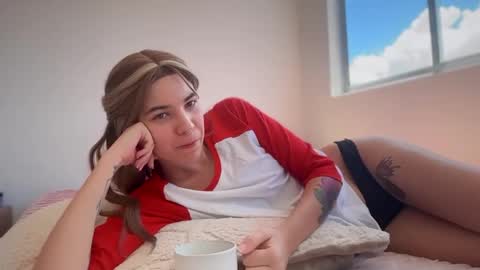 camii19y online show from 11/26/25, 04:52