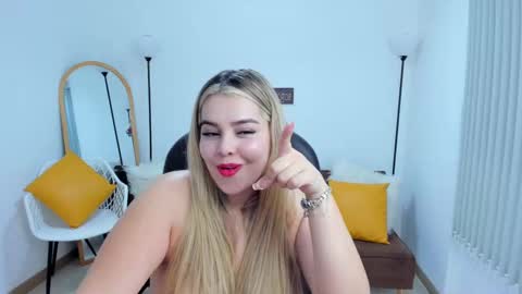 Camila online show from 03/04/25, 05:21