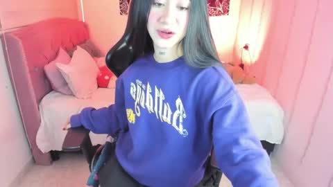 camila online show from 10/06/25, 05:43