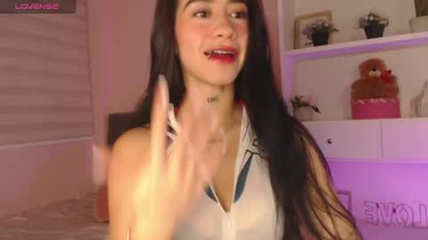 Snapshot of camiilaatorres chatting on 05/27/26, 09:01 camila online show from 05/27/26, 09:01