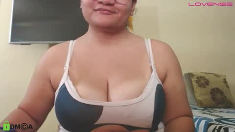 Camila  online show from 11/29/25, 09:51