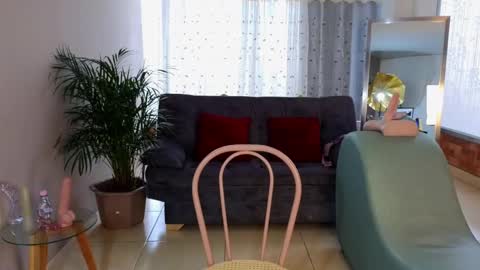 Camil online show from 01/30/25, 02:47