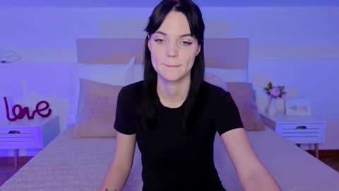 Camila online show from 11/19/25, 10:10