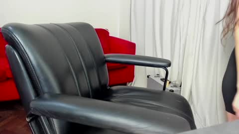 Snapshot of camila_berk chatting on 12/31/24, 02:08 Cami online show from 12/31/24, 02:08