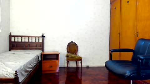 Snapshot of camila_berk chatting on 01/31/25, 02:04 Cami online show from 01/31/25, 02:04